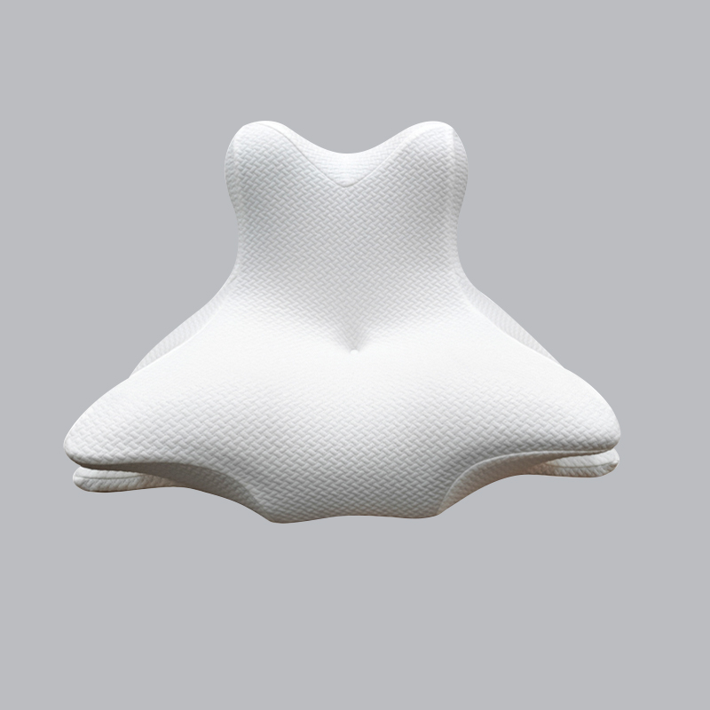 Ergonomicky tvarovaný polštář z paměťové pěny s pomalým odskokem